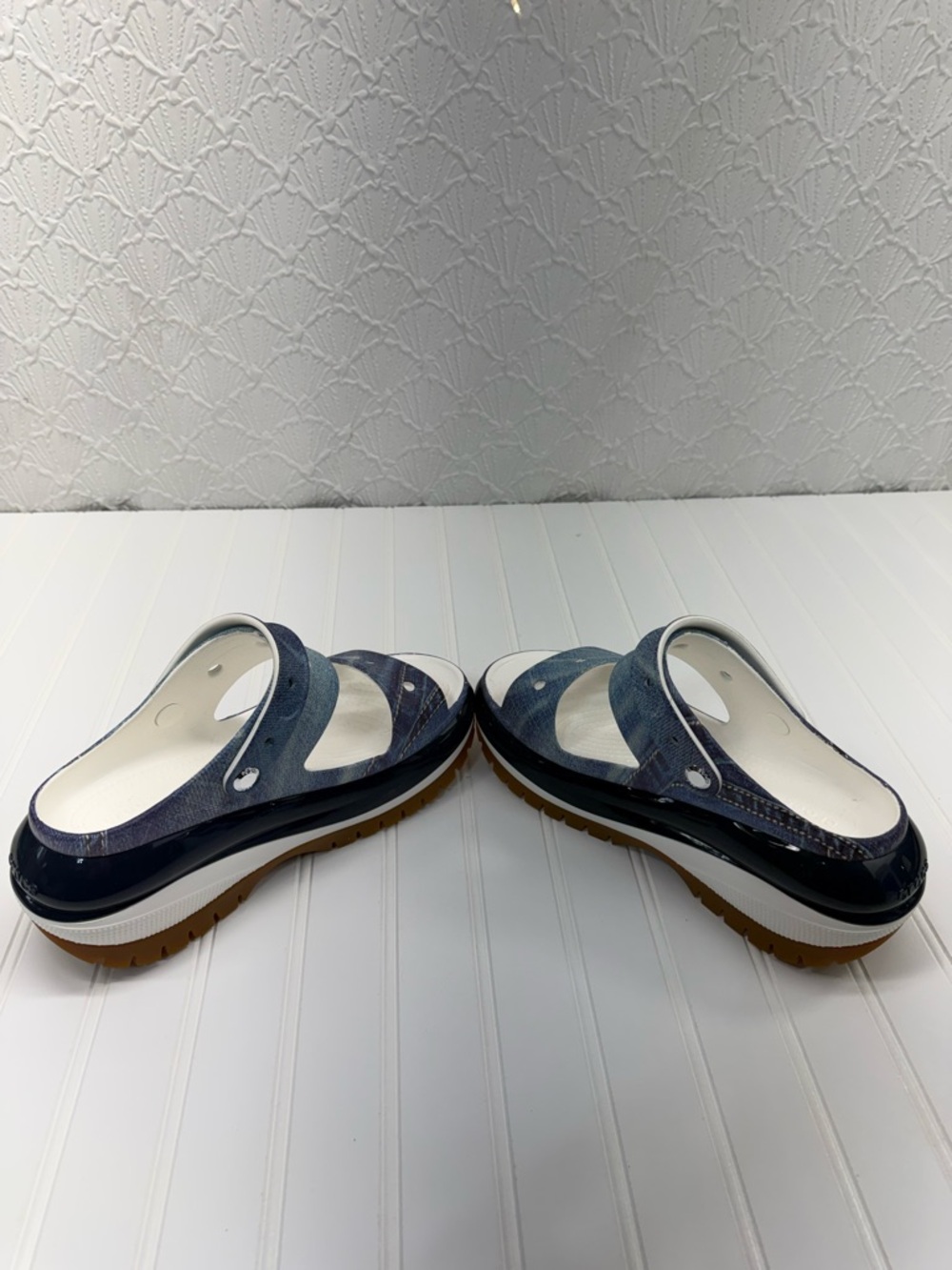 Crocs Classic Mega Crush Denim Platform Sandals Womens Size 10 - Picture 6 of 8